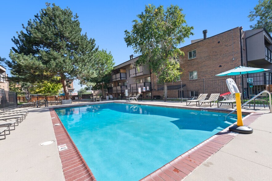 1150 S Birch St, Denver, CO à vendre - Photo de l’immeuble – Image 2 sur 41