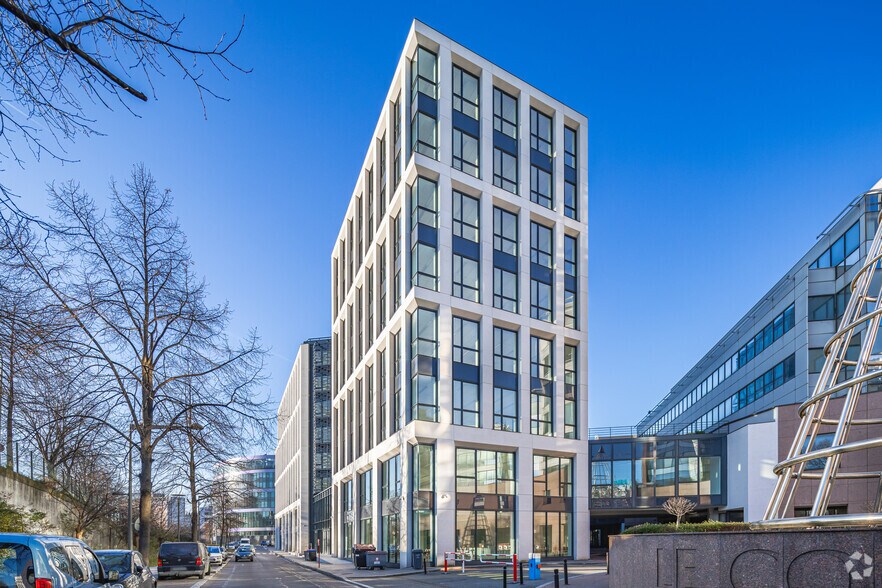 Bureau dans Saint-Ouen-sur-Seine à louer - Photo principale – Image 1 sur 3