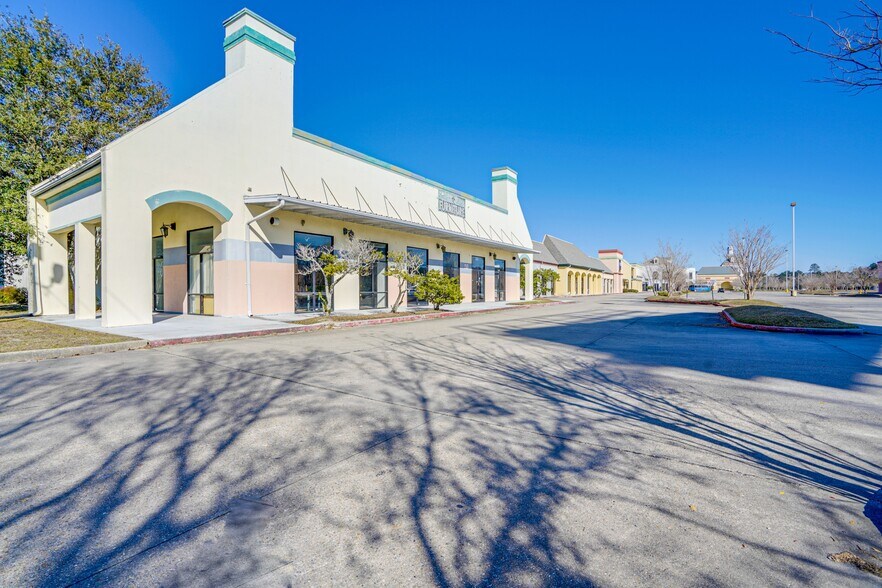 1000 Caruso Blvd, Slidell, LA à louer - Photo de l’immeuble – Image 2 sur 23