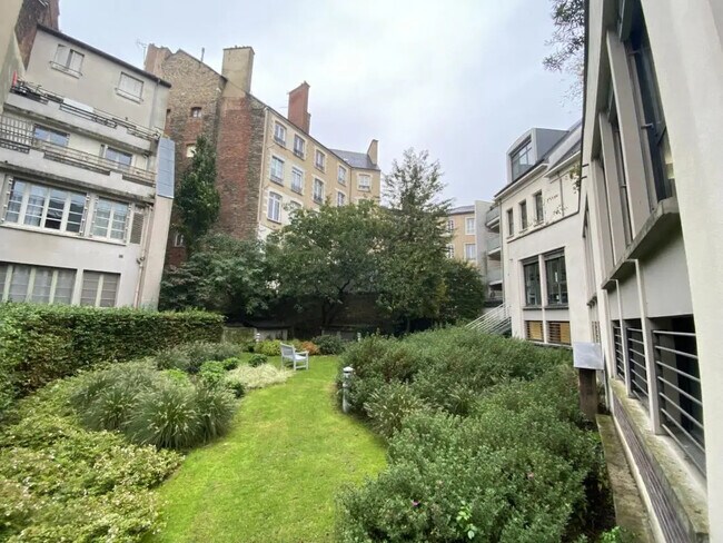 Plus de détails pour Bureau à louer
