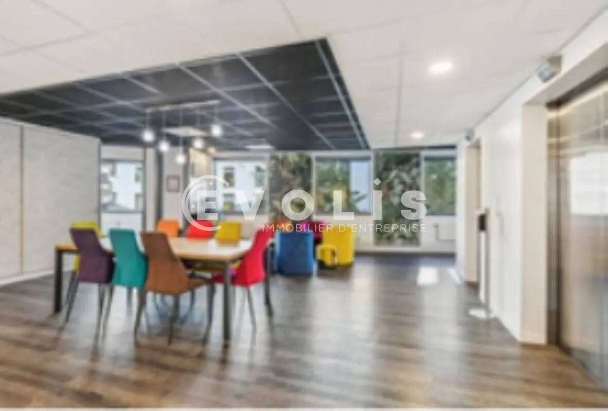 Bureau dans Levallois-Perret à louer Photo de l’immeuble– Image 1 sur 13