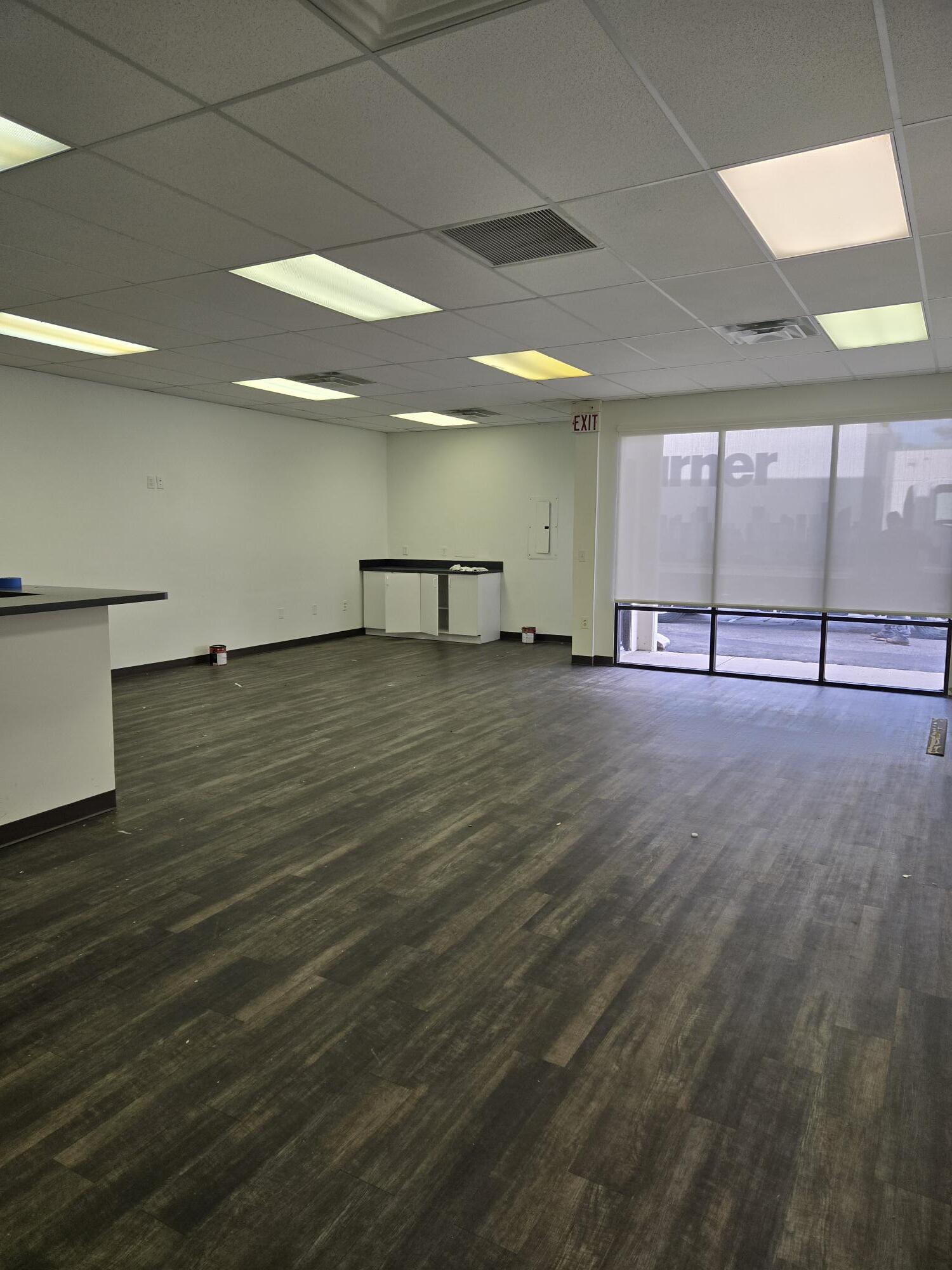 4303 Vineland Rd, Orlando, FL à louer Photo de l’immeuble– Image 1 sur 9