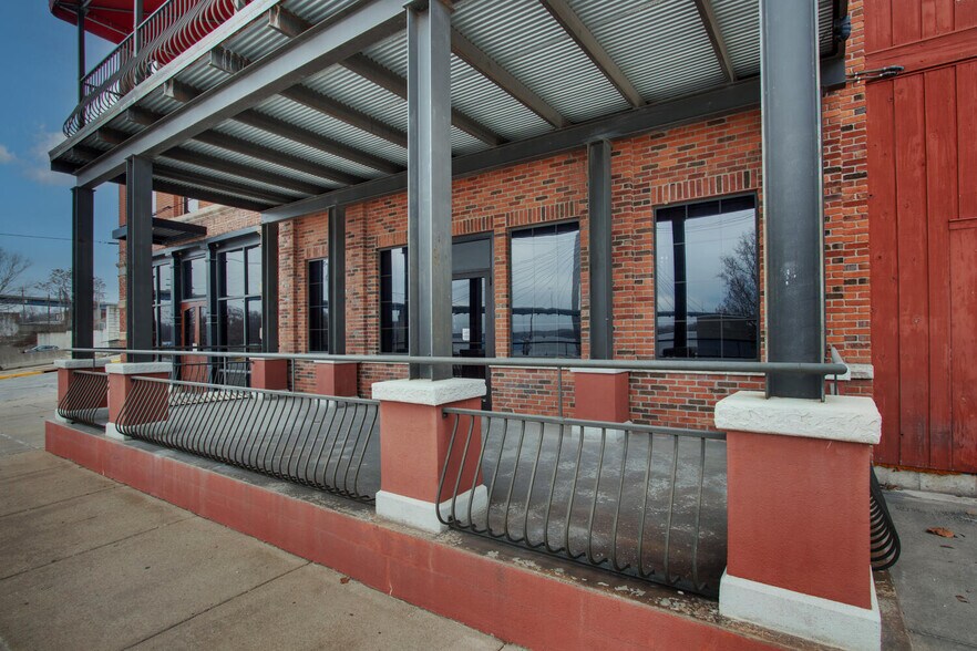 138 N Front St, Quincy, IL à vendre - Photo de l’immeuble – Image 3 sur 68