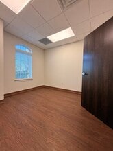 317 Norton Dr, Tallahassee, FL à louer Photo intérieure– Image 2 sur 11