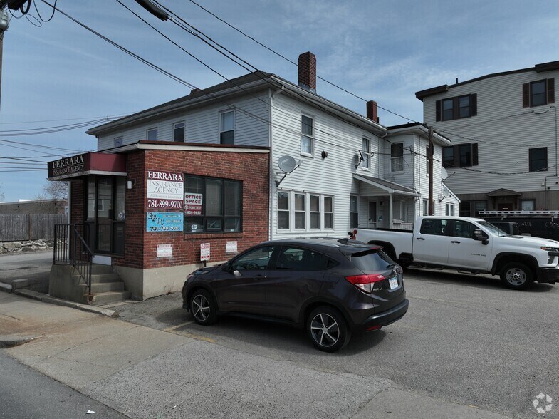 216 Newton St, Waltham, MA à louer - Photo principale – Image 1 sur 2