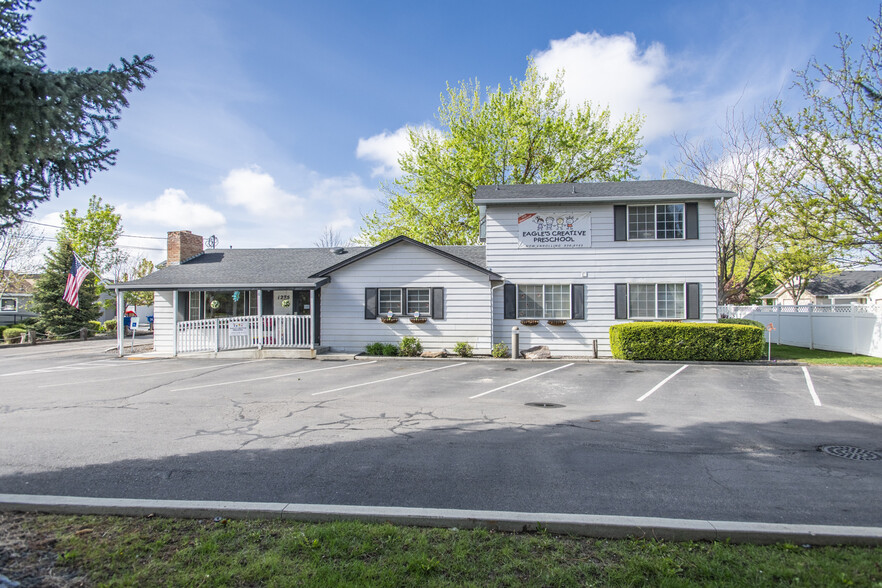 1275 E State St, Eagle, ID à vendre - Photo de l’immeuble – Image 1 sur 19