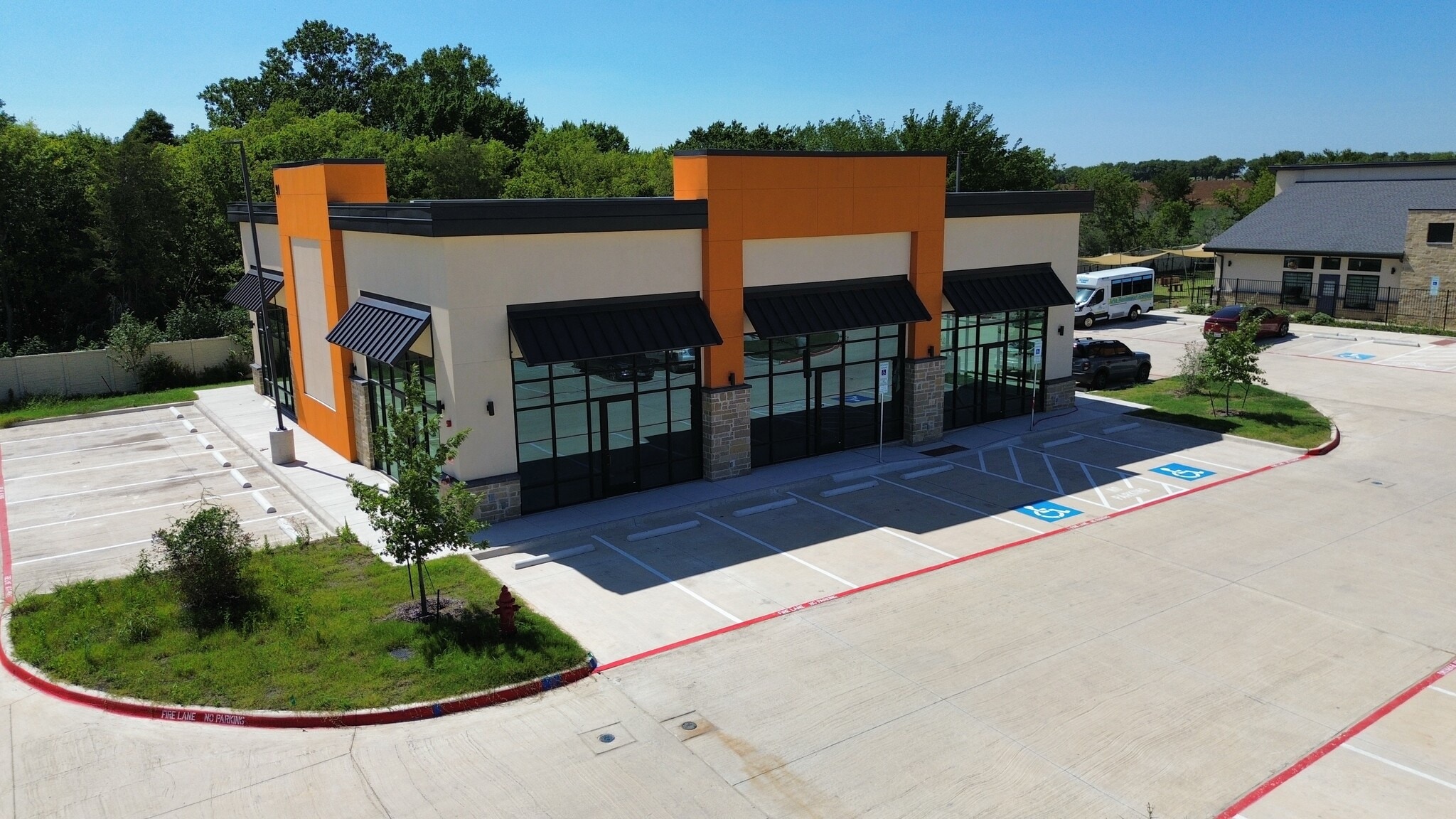914 W 1st St, Justin, TX à louer Photo intérieure– Image 1 sur 9