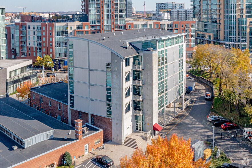 1209 Pine St, Nashville, TN à louer - Photo de l’immeuble – Image 2 sur 6