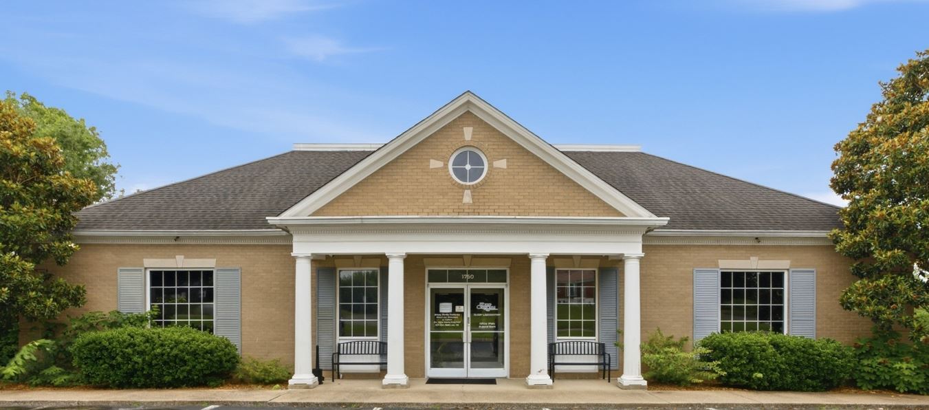 1750 Memorial Dr, Clarksville, TN à vendre Photo de l’immeuble– Image 1 sur 9