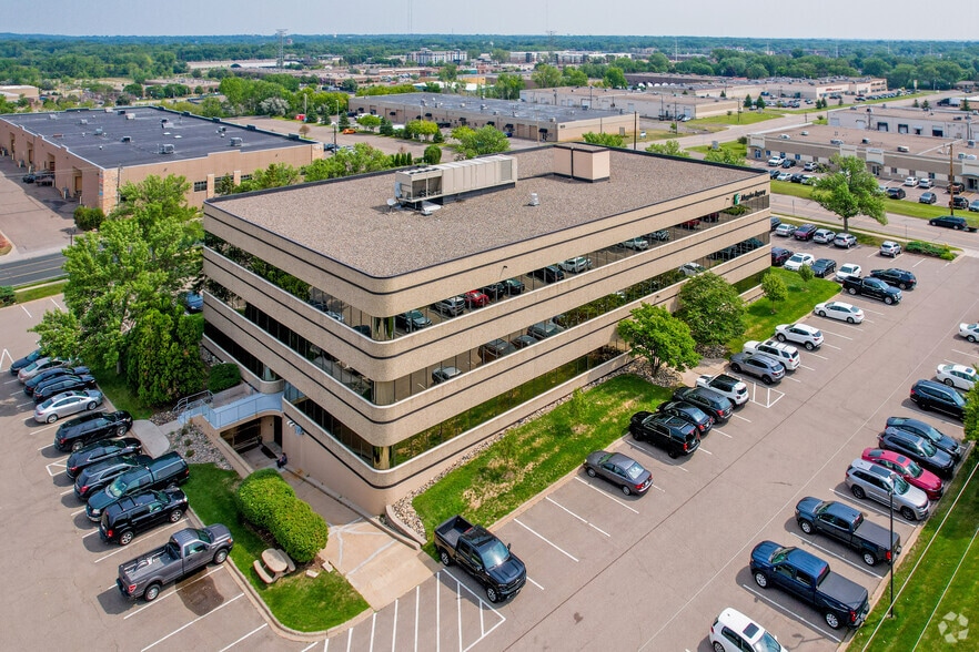 1970 Oakcrest Ave, Roseville, MN à louer - Aérien – Image 2 sur 5