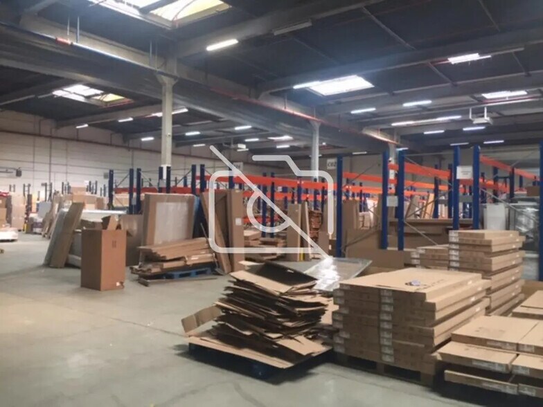 Industriel/Logistique dans Wissous à louer - Photo de l’immeuble – Image 2 sur 3