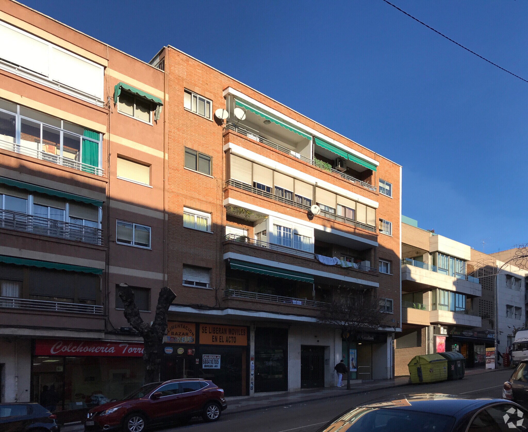 Immeuble residentiel dans San Sebastián de los Reyes, Madrid à vendre Photo principale– Image 1 sur 2