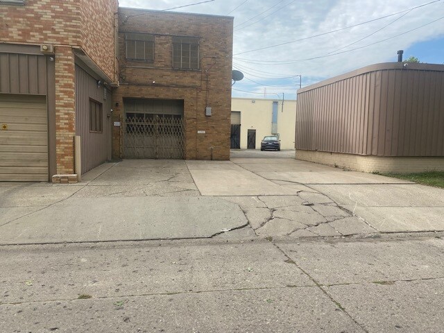 12811-12841 Hillview St, Detroit, MI à louer - Photo de l’immeuble – Image 2 sur 4