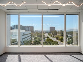 18201 Von Karman Ave, Irvine, CA à louer Photo intérieure– Image 2 sur 6