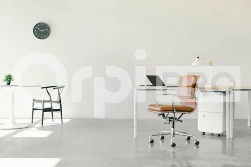 Bureau dans Épernay à louer - Photo de l’immeuble – Image 1 sur 5