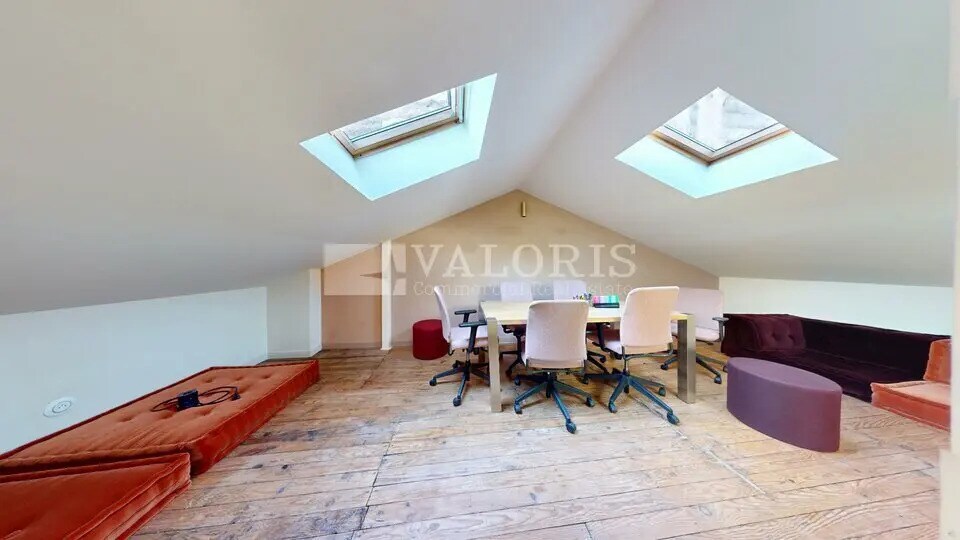 Bureau dans Villeurbanne à louer - Photo de l’immeuble – Image 3 sur 9