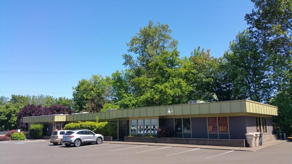1760 SW 3rd St, Corvallis, OR à vendre - Photo de l’immeuble – Image 3 sur 6