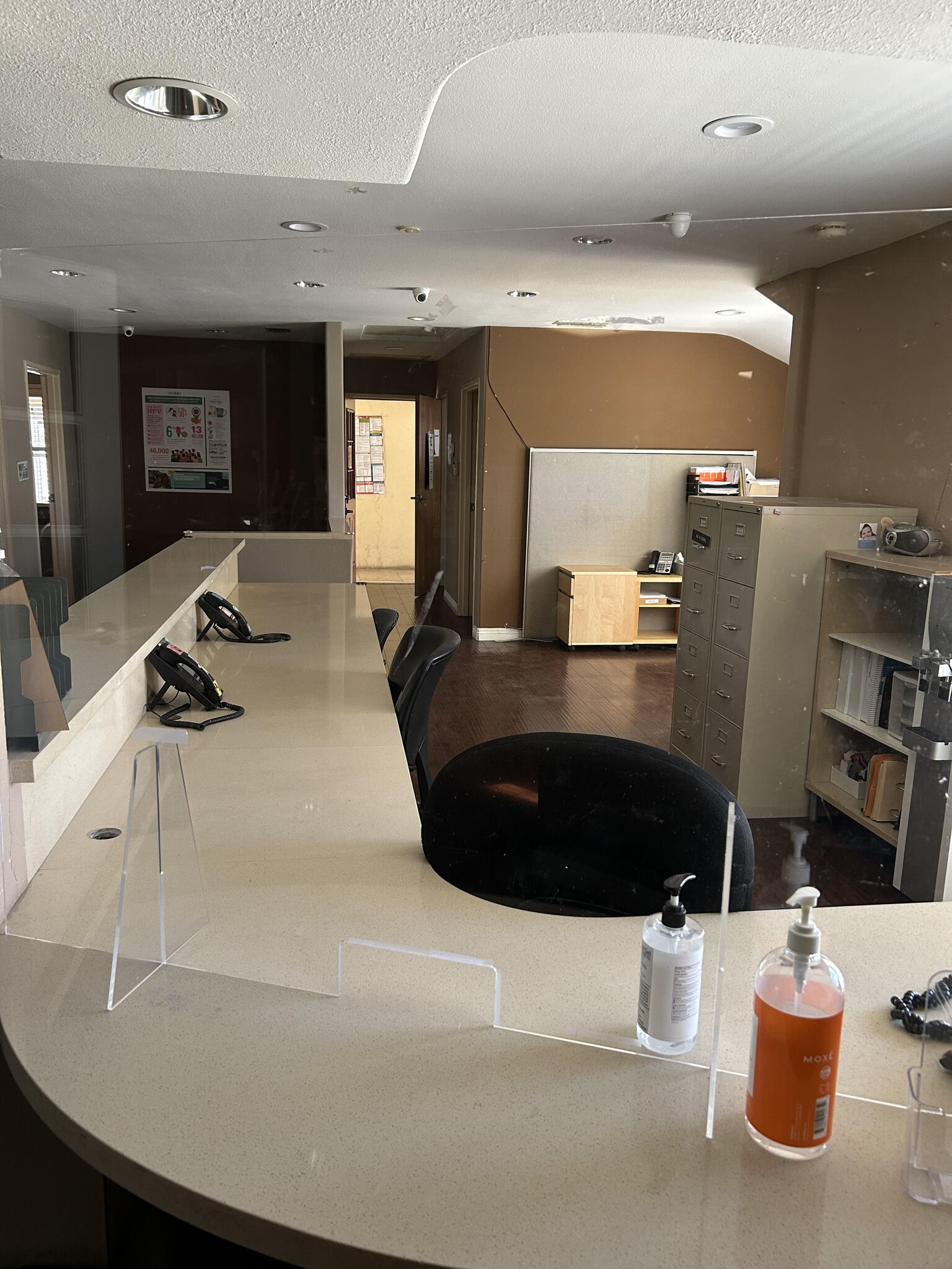 125 N Euclid Ave, Fullerton, CA à louer Photo intérieure– Image 1 sur 15