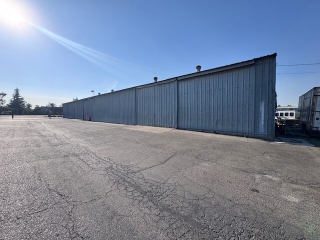 6109-6165 N Winton Way, Winton, CA à louer - Photo de l’immeuble – Image 2 sur 5