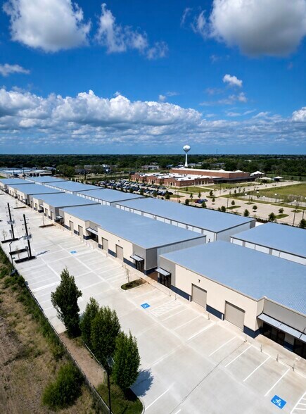 1006 FM 359 Rd, Richmond, TX à louer - Photo de l’immeuble – Image 2 sur 9
