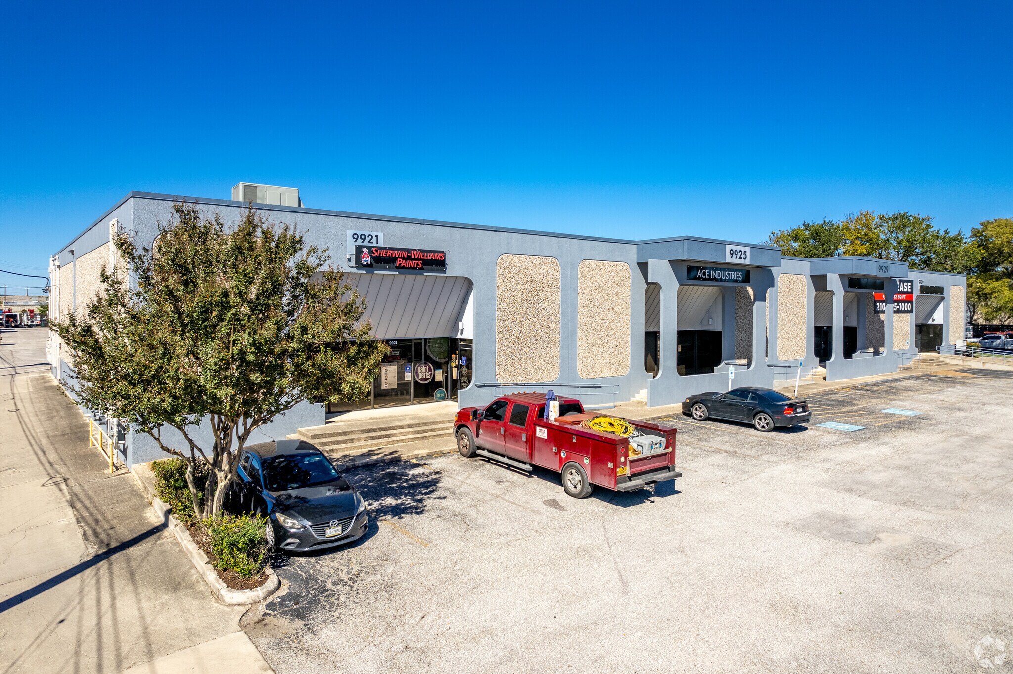 9929 Broadway, San Antonio, TX à louer Photo de l’immeuble– Image 1 sur 32