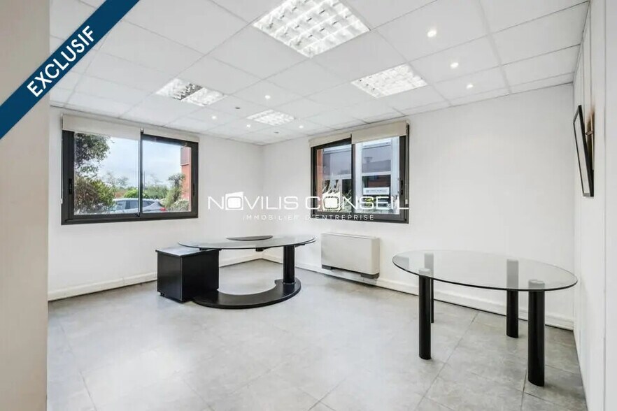 Bureau dans L'Union à vendre - Photo de l’immeuble – Image 2 sur 7