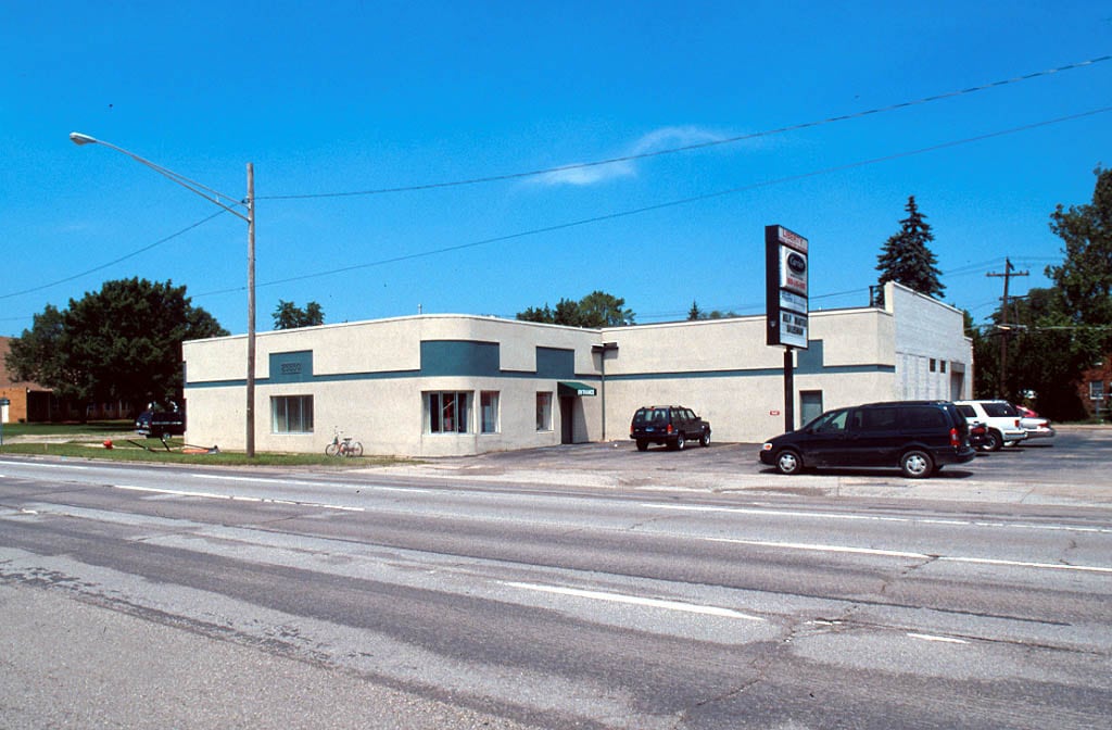 25550 Grand River Ave, Redford, MI à louer Photo principale– Image 1 sur 6