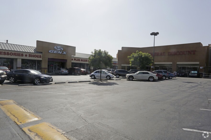 1600-1900 W Rosecrans Ave, Compton, CA à louer - Photo principale – Image 1 sur 12
