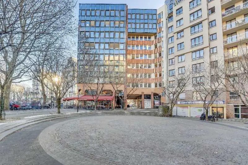 Bureau dans Paris à louer - Photo de l’immeuble – Image 2 sur 7