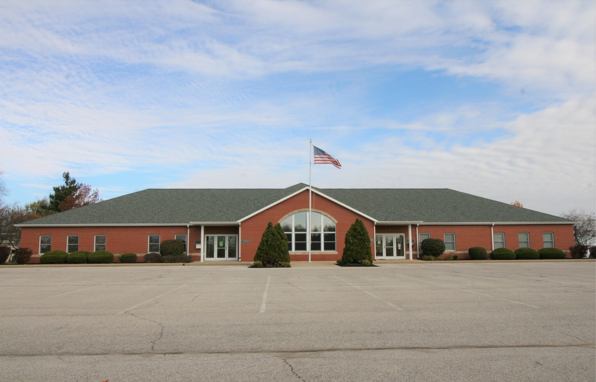 470 Bennett Dr, Warren, IN à louer Photo de l’immeuble– Image 1 sur 1