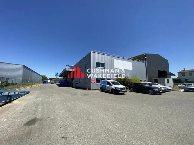 Plus de détails pour Bureau, Local d'activités à louer