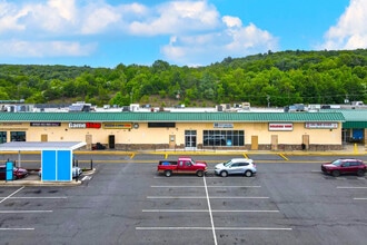 1211 Blakeslee Boulevard Dr E, Lehighton, PA à louer Photo de l’immeuble– Image 1 sur 3