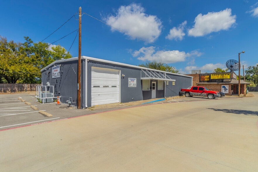 2015 S Cooper St, Arlington, TX à louer - Photo de l’immeuble – Image 3 sur 13