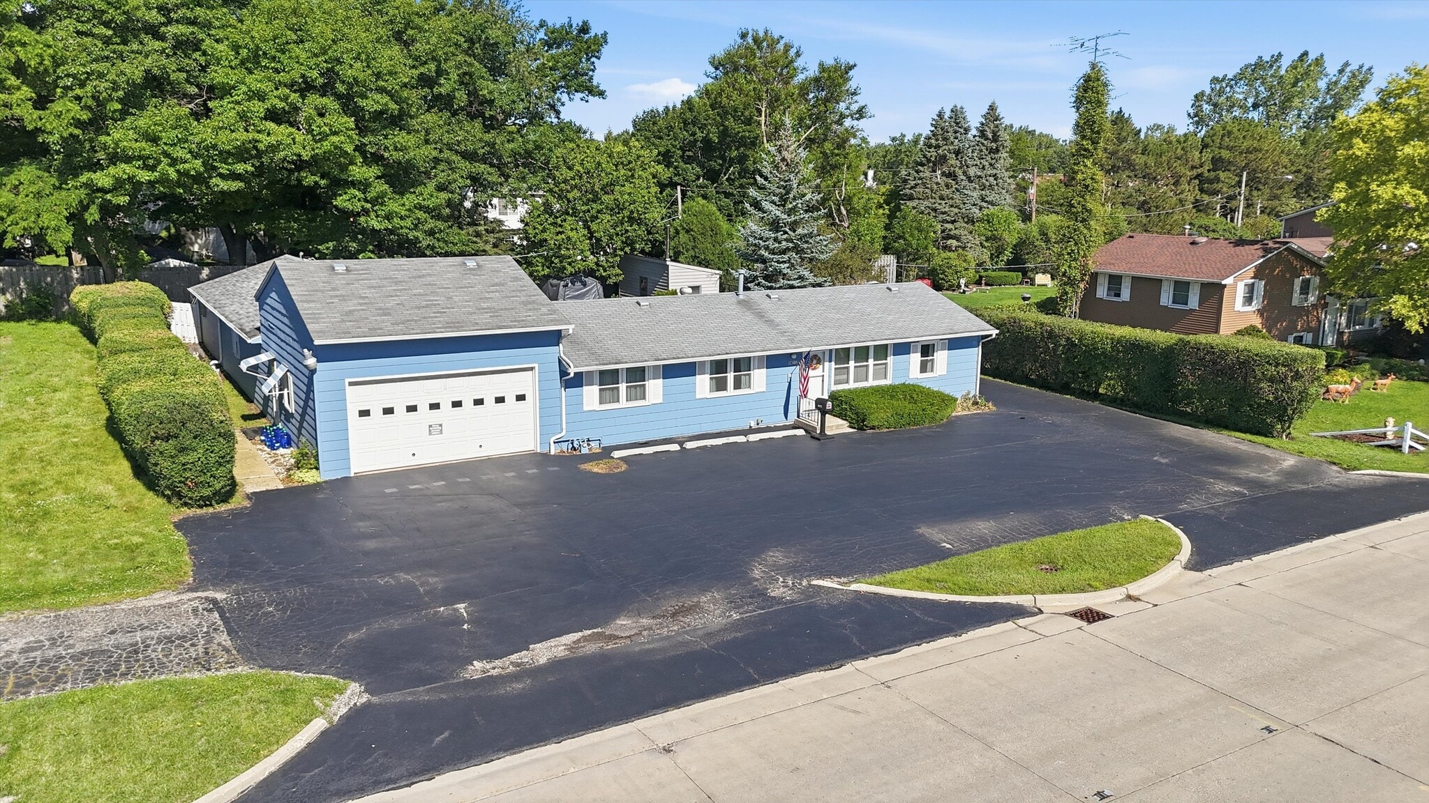 34112 N Barron Blvd, Grayslake, IL à vendre Photo principale– Image 1 sur 49