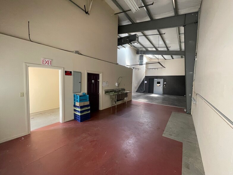 1645 NE Lytle St, Bend, OR à louer - Photo intérieure – Image 3 sur 12