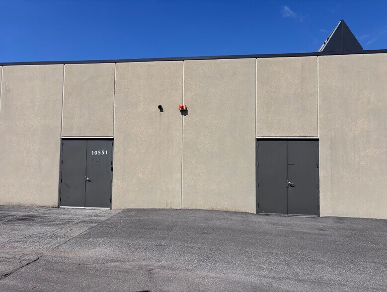 15000-15042 W 106th St, Lenexa, KS à louer - Photo de l’immeuble – Image 3 sur 7