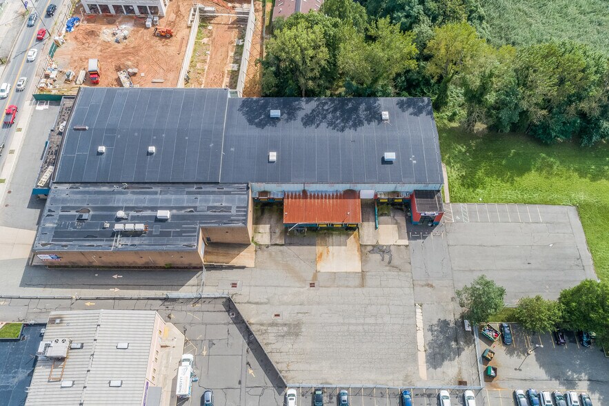 4865 Arthur Kill Rd, Staten Island, NY à vendre - Photo de l’immeuble – Image 2 sur 223