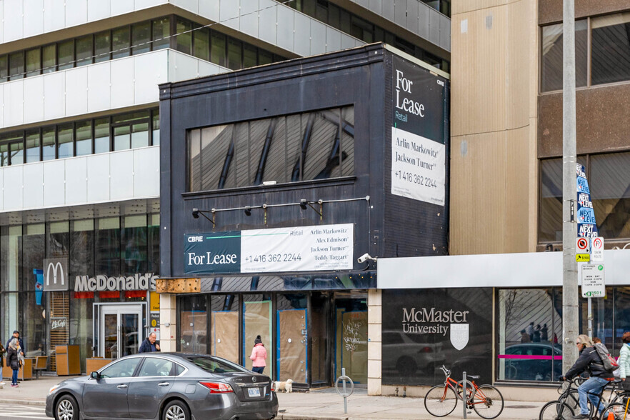 192 Bloor St W, Toronto, ON à louer - Photo principale – Image 1 sur 3