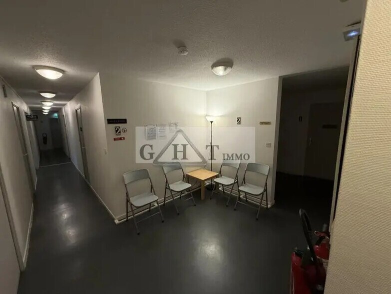 Local commercial dans Livry-Gargan à vendre - Hall d’entrée – Image 2 sur 8