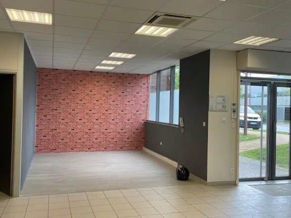 Local d’activités dans BOIS-D'ARCY à louer - Photo intérieure – Image 3 sur 10