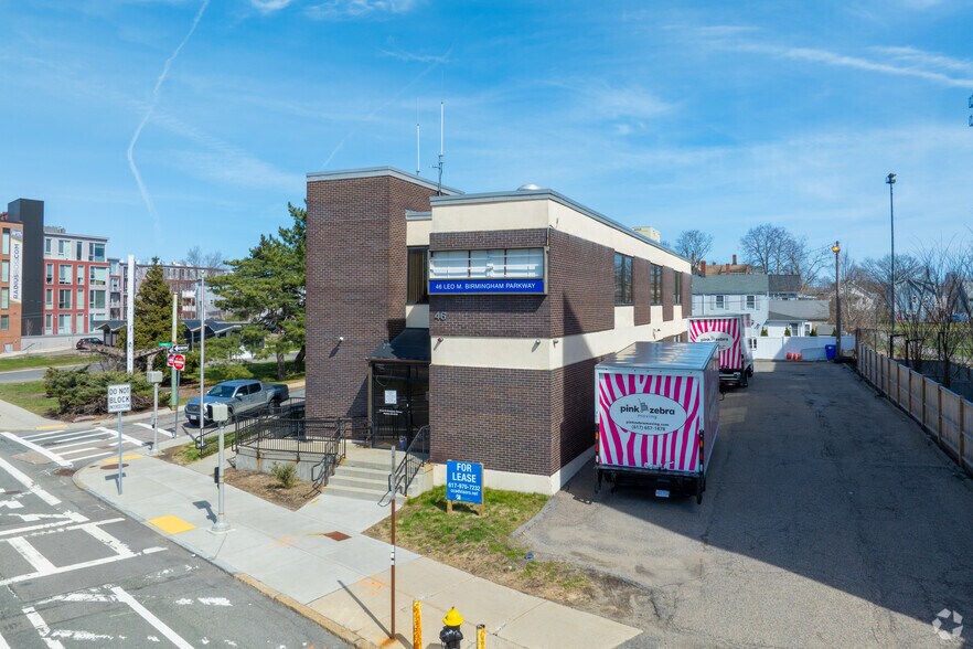 46 Leo Birmingham Pky, Brighton, MA à louer - Photo de l’immeuble – Image 3 sur 7