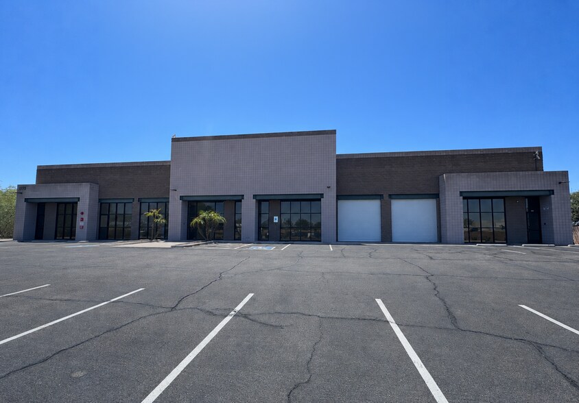 1754 N 48th St, Mesa, AZ à louer - Photo de l’immeuble – Image 1 sur 7