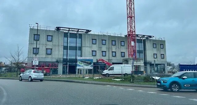 Bureau dans Châtenoy-le-Royal à louer - Photo de l’immeuble – Image 2 sur 9
