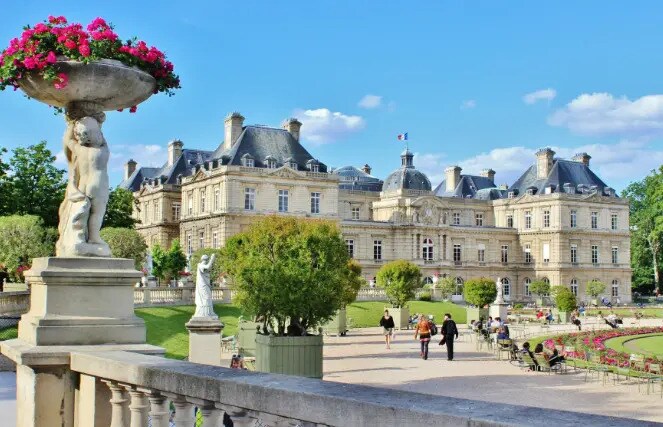 Local commercial dans Paris à louer Photo de l’immeuble– Image 1 sur 6