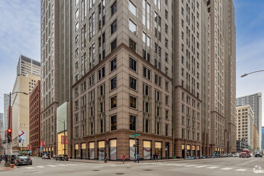 222 W Adams St, Chicago, IL à louer - Photo principale – Image 1 sur 11