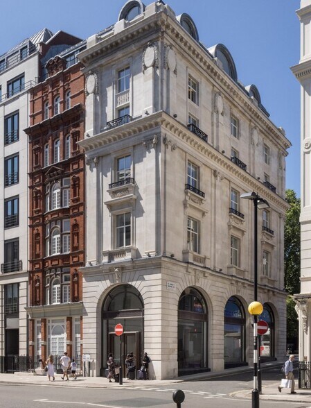30 St. James's Sq, Londres à louer - Photo principale – Image 1 sur 1