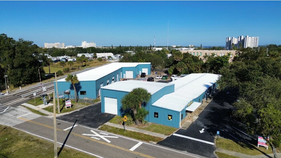 1620 Tangerine St, Melbourne, FL à louer - Photo de l’immeuble – Image 2 sur 8
