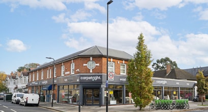 380 Uxbridge Rd, Londres à louer Photo intérieure– Image 2 sur 9