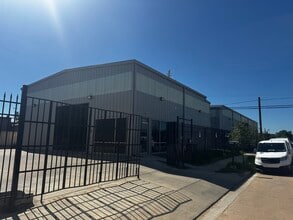 9805 Consuela Dr, Houston, TX à louer Photo intérieure– Image 2 sur 2