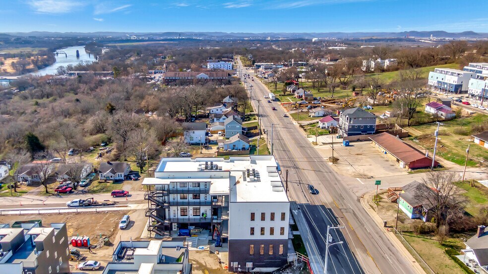 2216 Buena Vista Pike, Nashville, TN à louer - Photo de l’immeuble – Image 2 sur 8